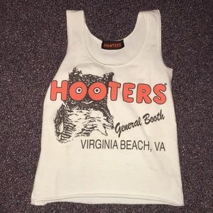 Hooters white tank